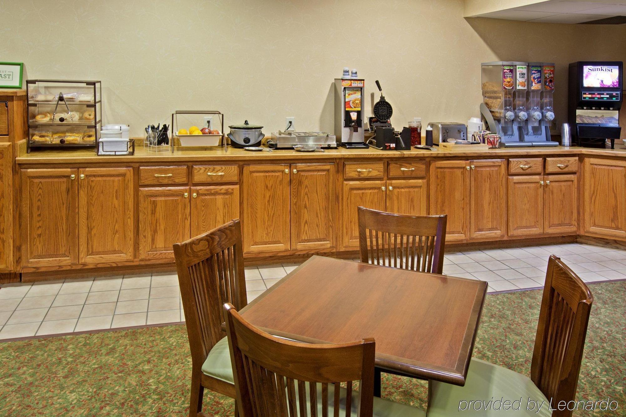 Holiday Inn Express & Suites Indianapolis North - Carmel By Ihg Exterior foto
