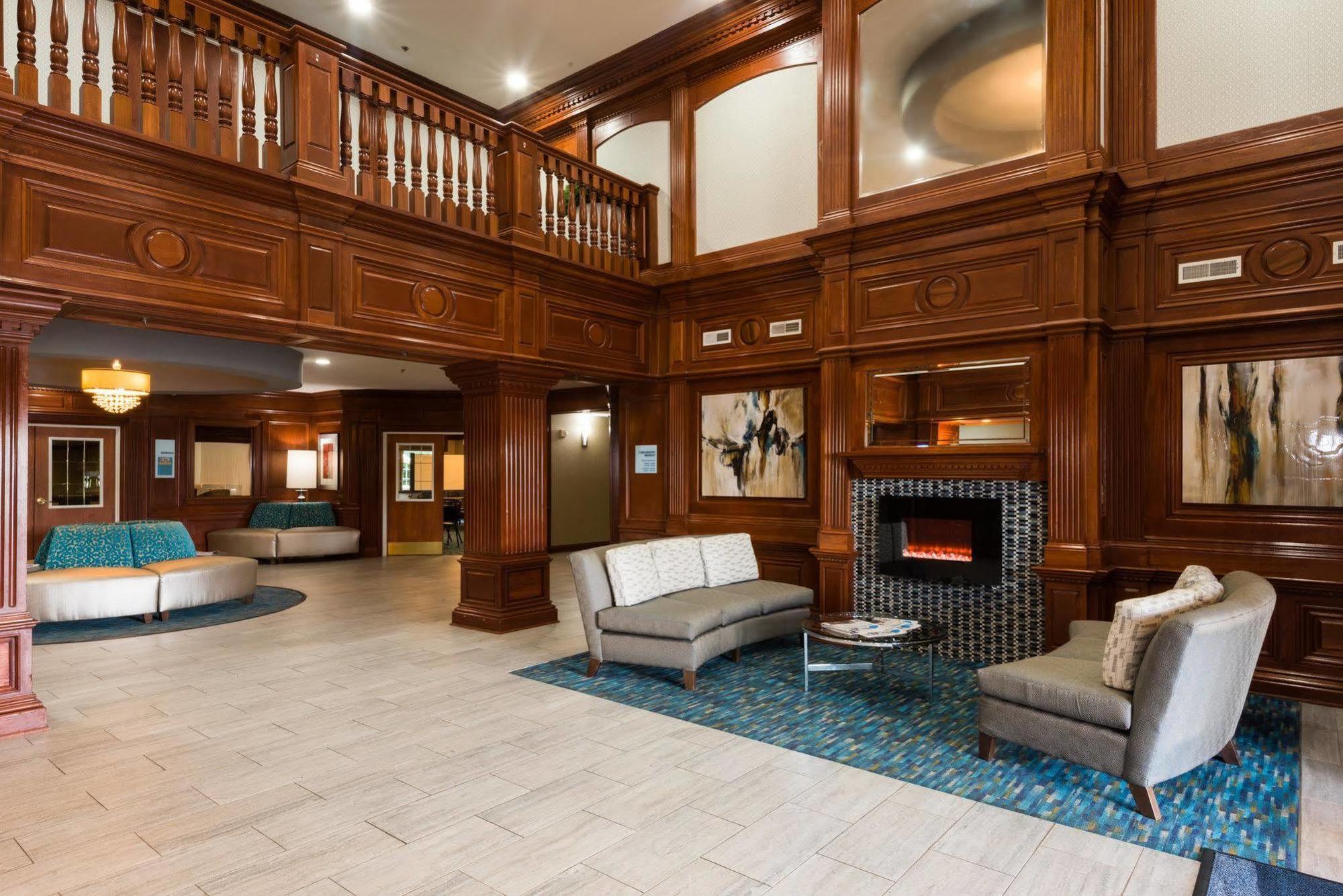 Holiday Inn Express & Suites Indianapolis North - Carmel By Ihg Exterior foto